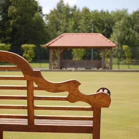 Hollicarrs - White Rose * Riccall