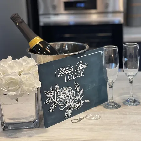 Hytte Hollicarrs - White Rose *