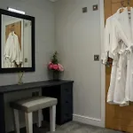 Hollicarrs - White Rose Riccall