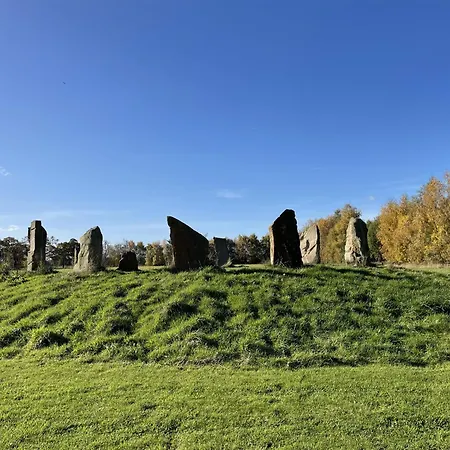 Hollicarrs - White Rose