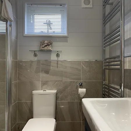 Domek letniskowy Hollicarrs - White Rose *