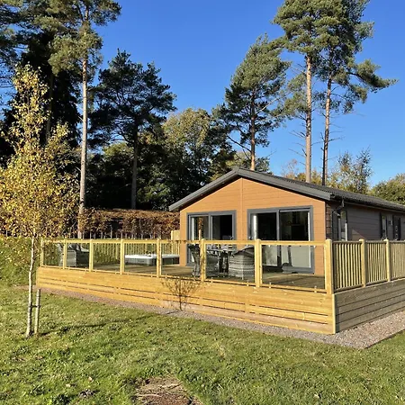 Hollicarrs - White Rose Riccall